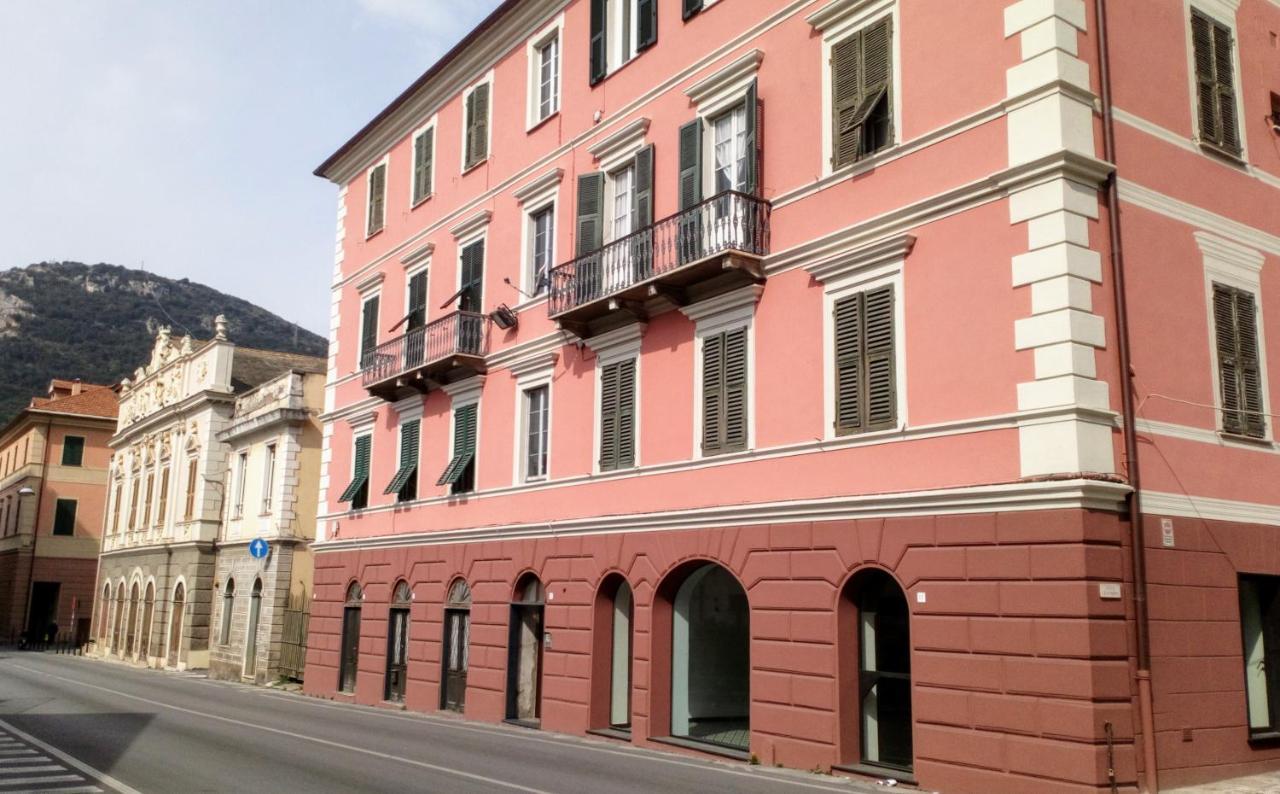 Casa Di Claude 2 Finalmarina Apartment Finale Ligure Exterior photo