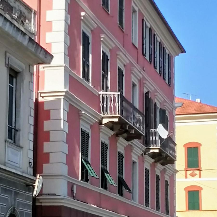 Casa Di Claude 2 Finalmarina Apartment Finale Ligure Exterior photo