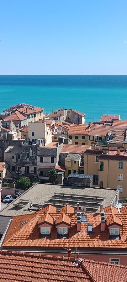 Casa Di Claude 2 Finalmarina Apartment Finale Ligure Exterior photo