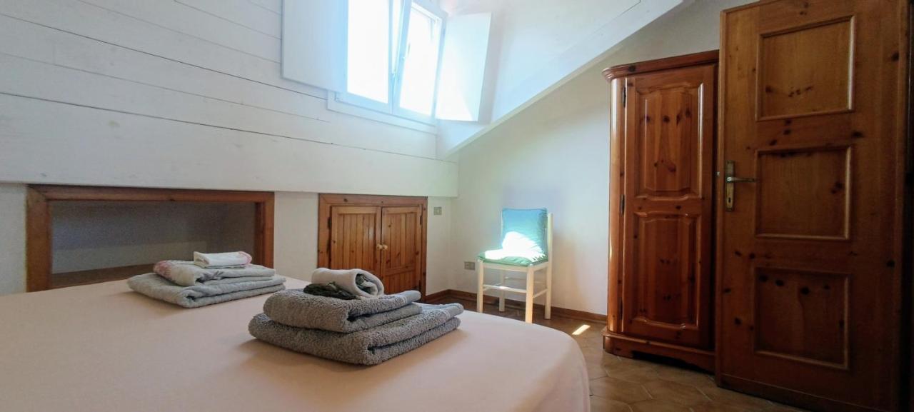 Casa Di Claude 2 Finalmarina Apartment Finale Ligure Exterior photo